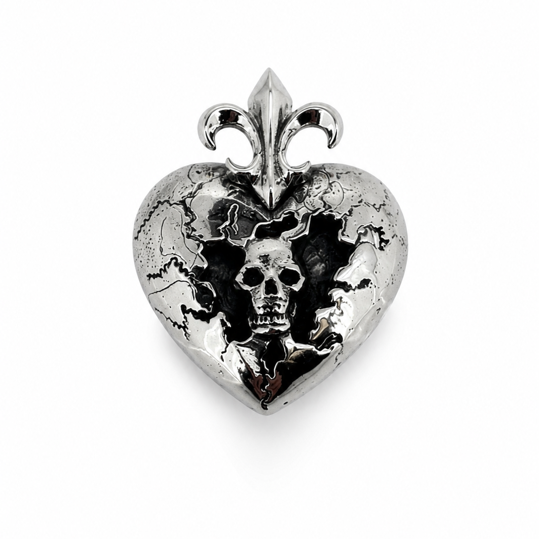 A&G Rock N Roll Couture Skull Heart Pendant